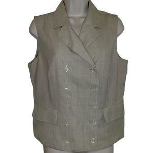 Isaac Mizrahi for target L Tan sleeveless Vest